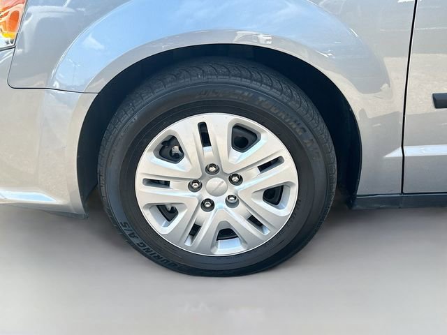 Used 2015 Dodge Grand Caravan American Value Package w/ UConnect Hands-Free Group image 30