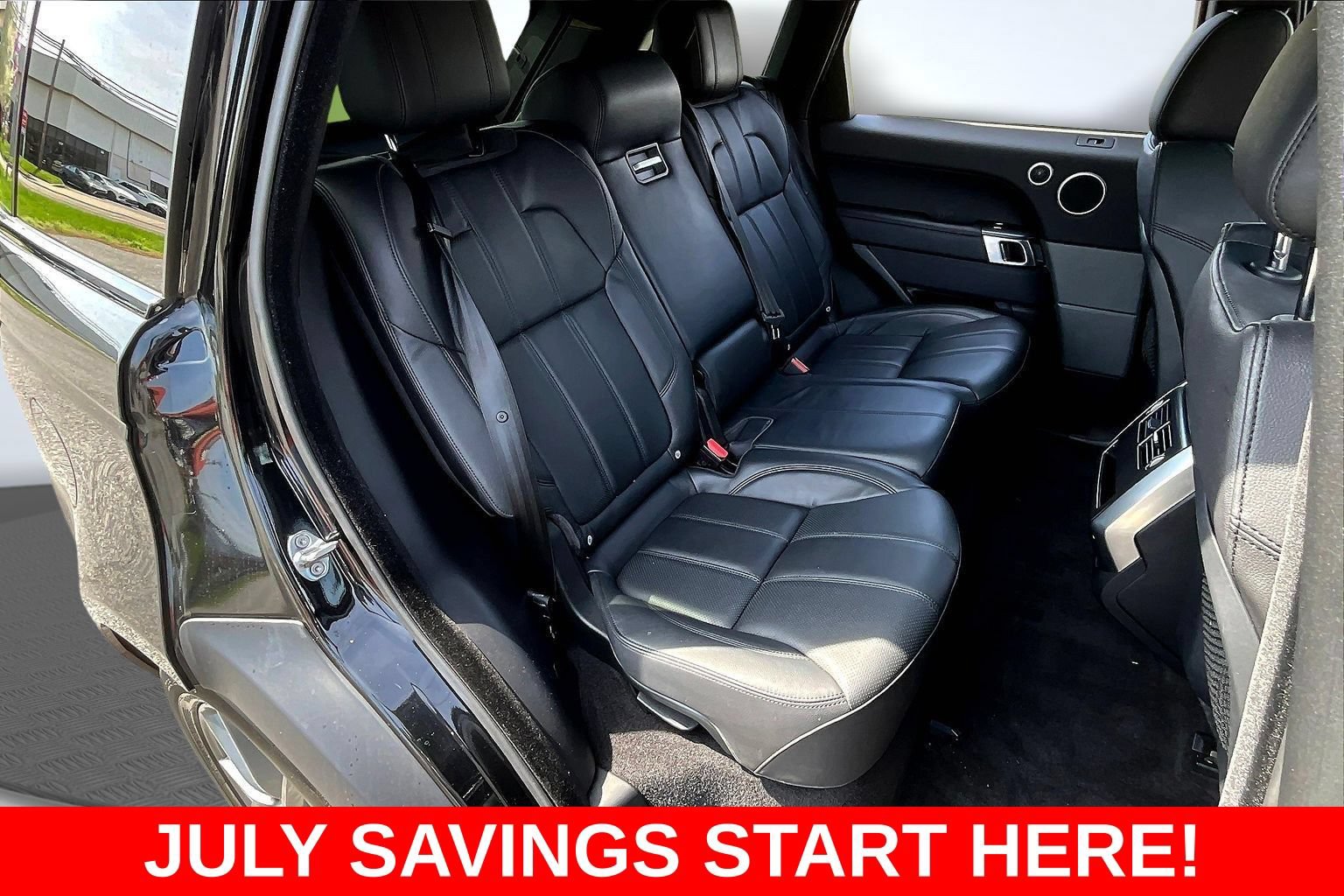 Used 2017 Land Rover Range Rover Sport SE AWD/4WD image 32