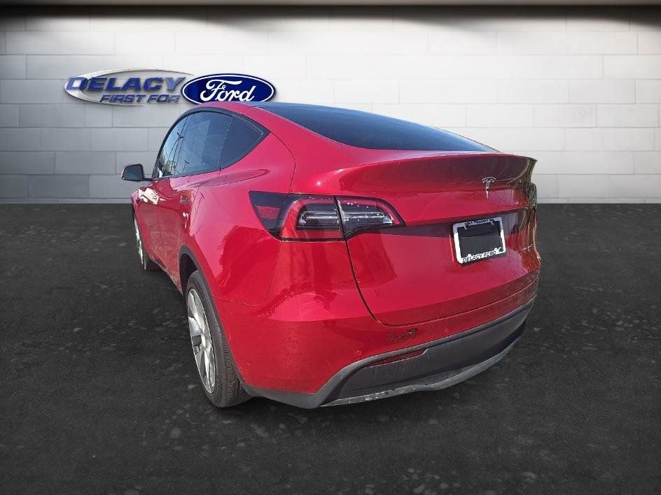 Used 2022 Tesla Model Y Long Range AWD/4WD image 5