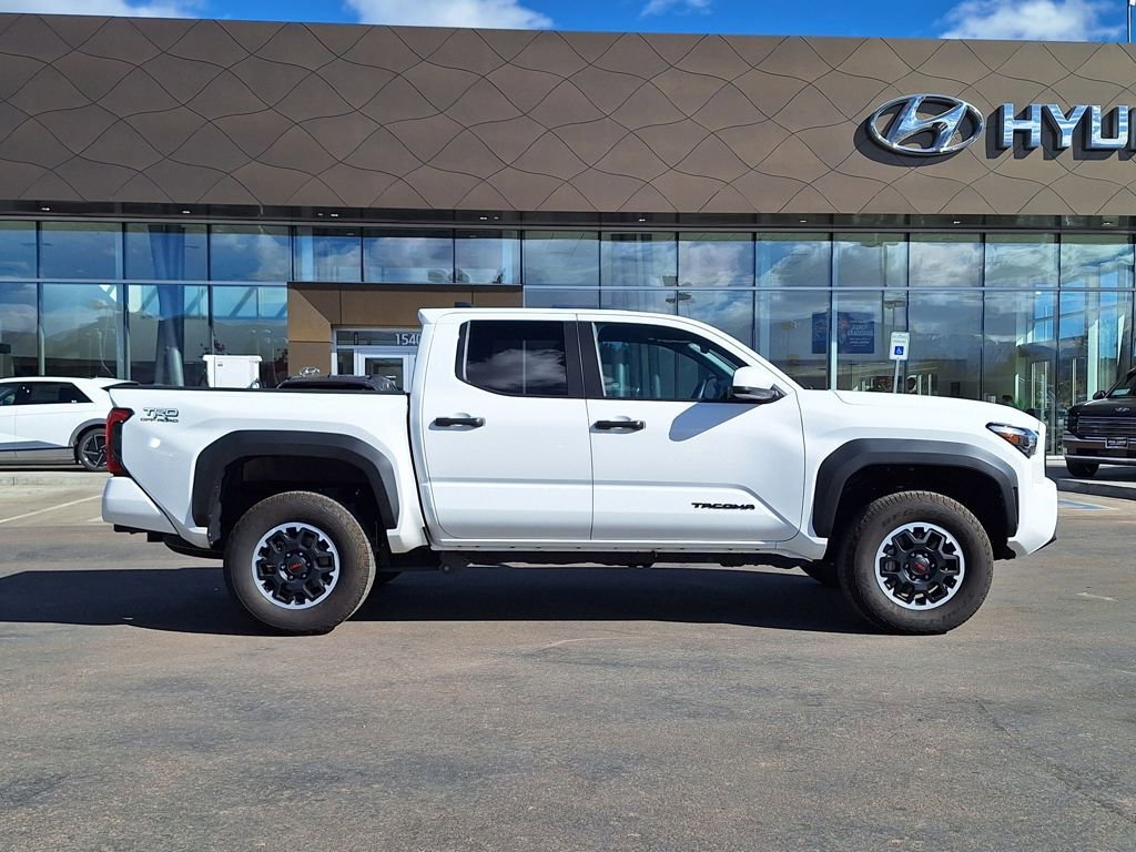 Used 2024 Toyota Tacoma TRD Off-Road video 2