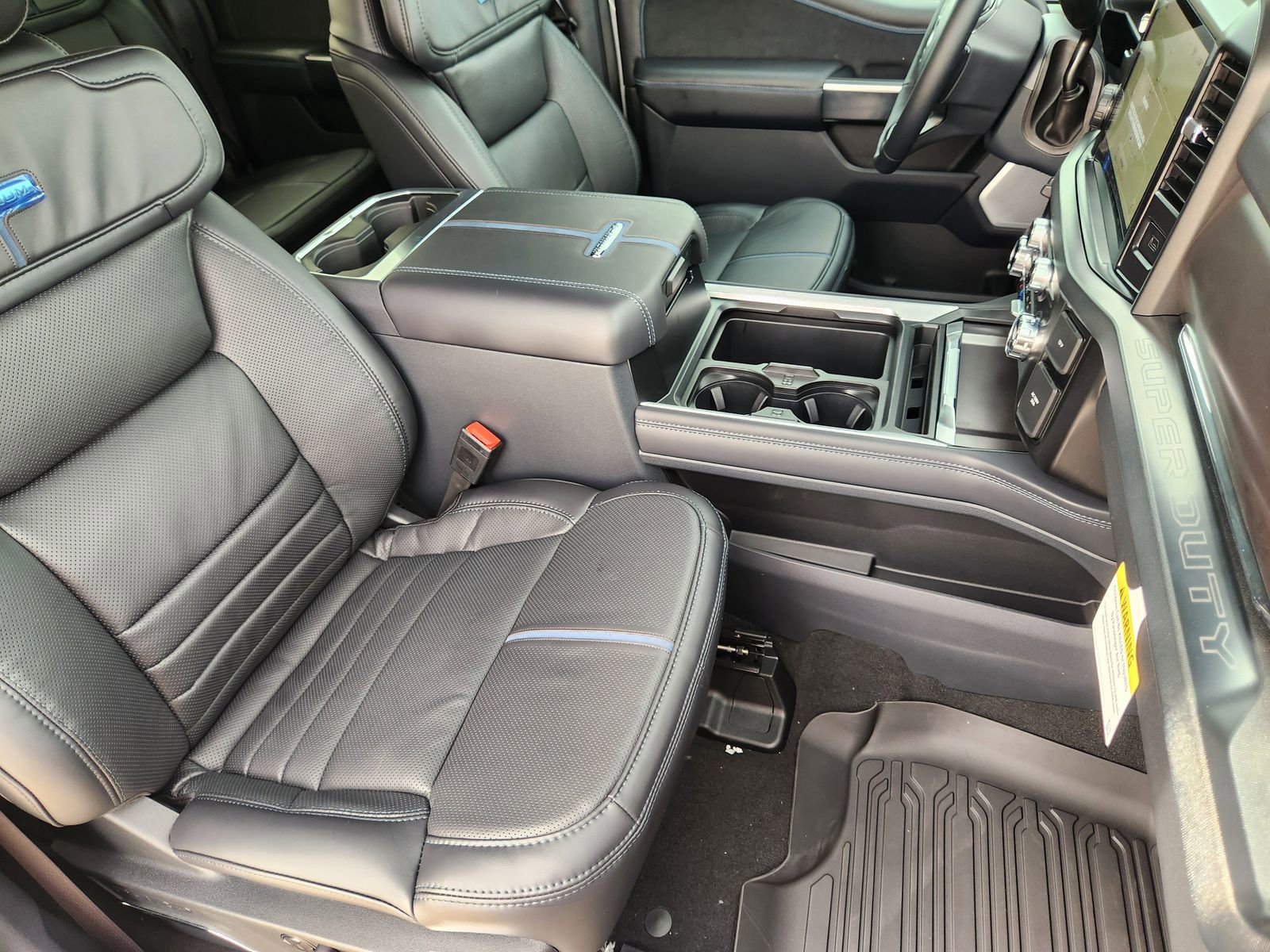 New 2026 Ford F250 Platinum image 14