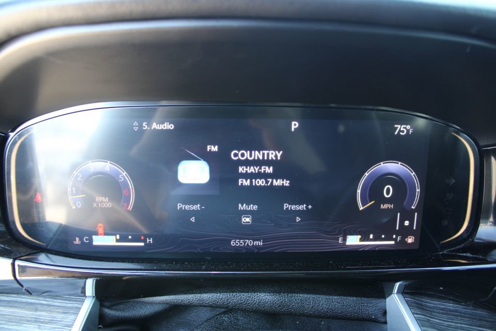 Used 2022 Jeep Wagoneer Series III w/ Flexible Seating Group image 31