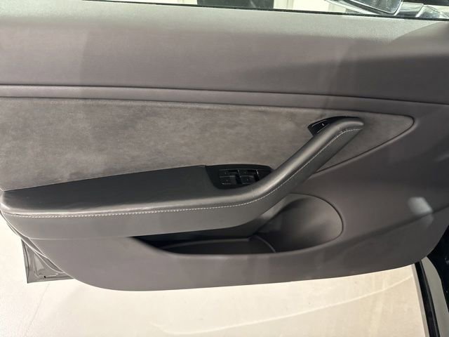 Used 2019 Tesla Model 3 Long Range RWD image 18