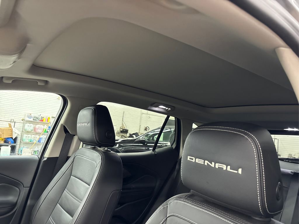 Used 2023 GMC Terrain Denali w/ Denali Premium Package image 22