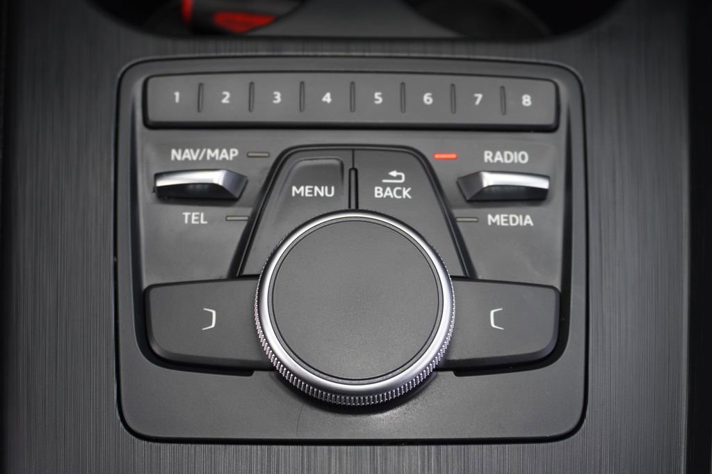 Used 2019 Audi A4 2.0T Premium w/ Convenience Package image 19