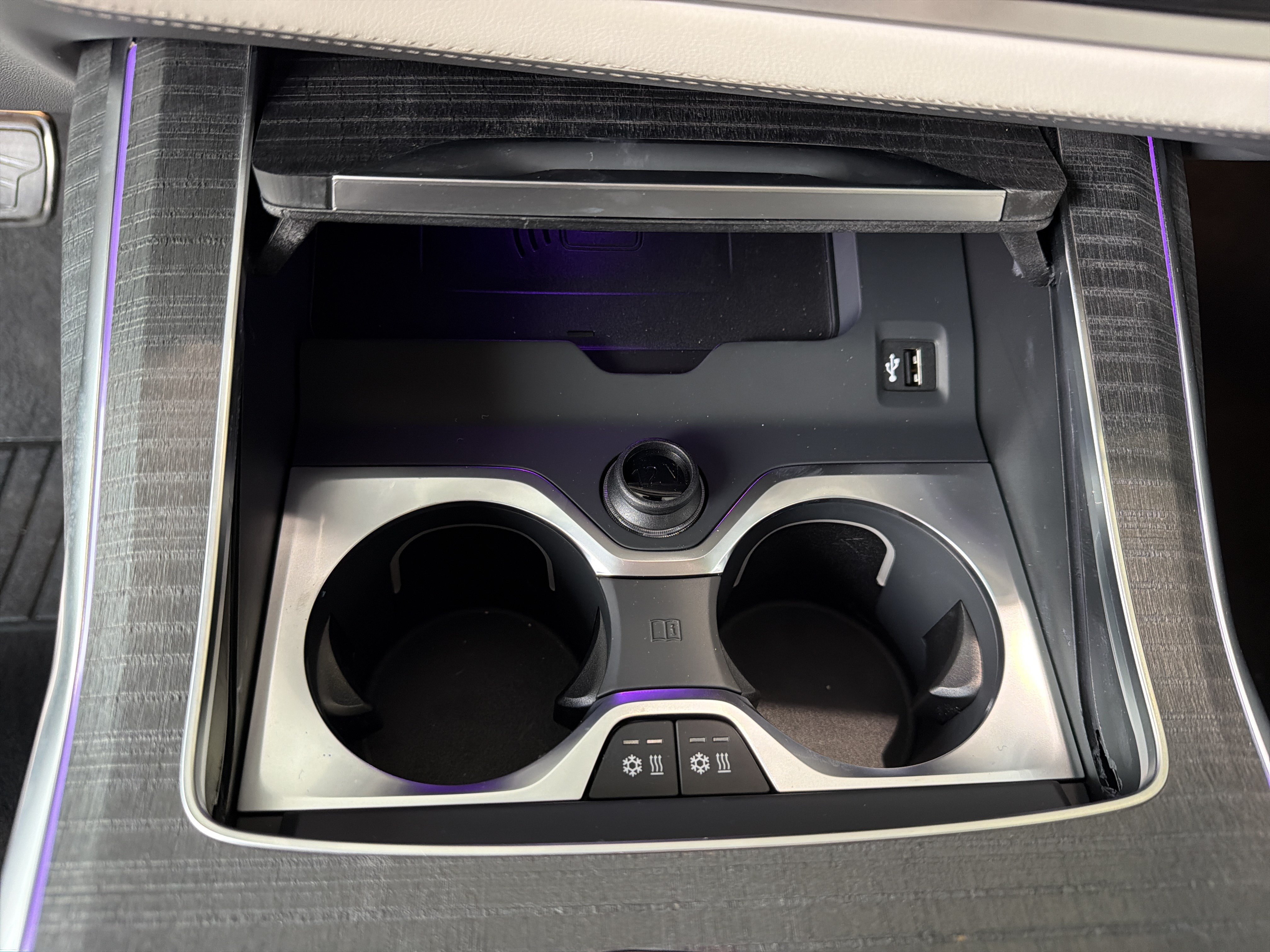 New 2026 BMW ALPINA XB7 AWD/4WD image 9