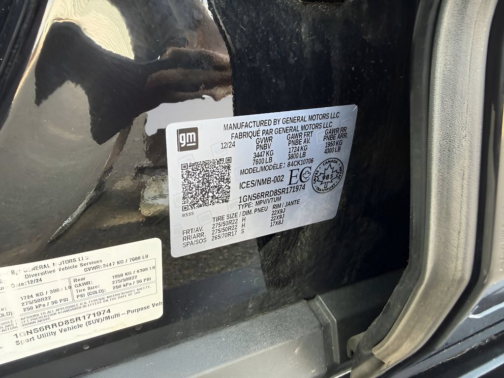 Used 2025 Chevrolet Tahoe RST AWD/4WD image 40