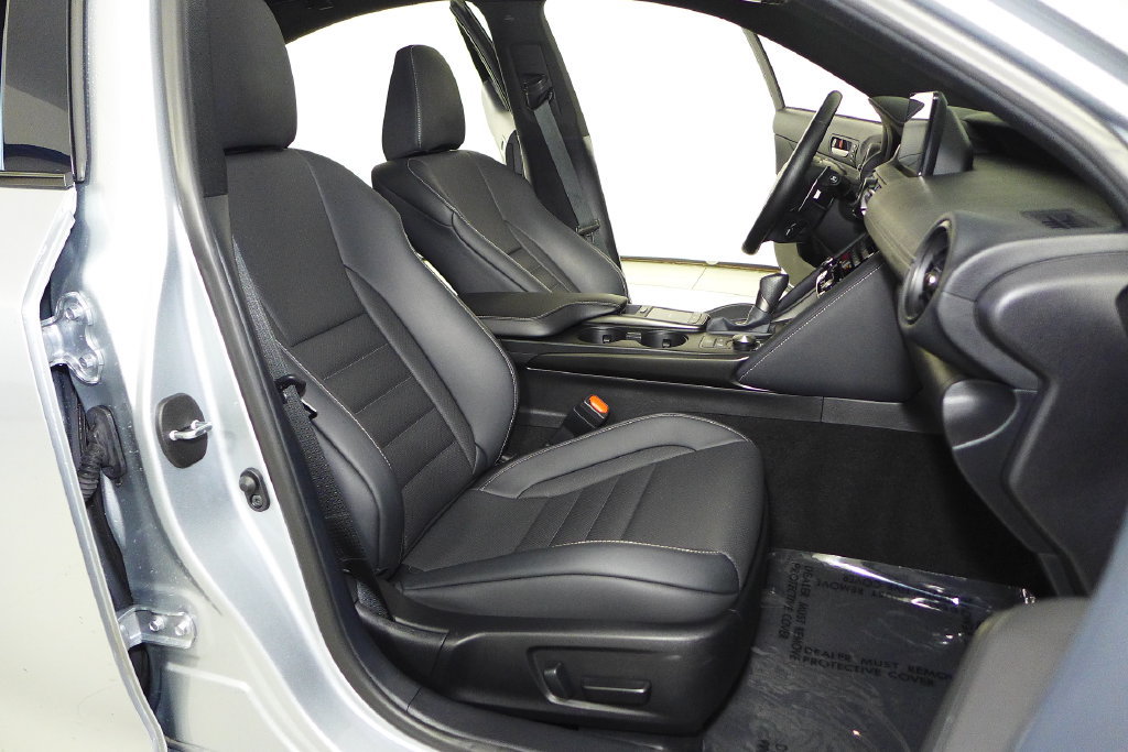 Used 2025 Lexus IS 350 F Sport w/ Navigation Package RWD image 19