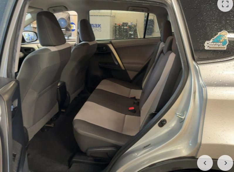Used 2013 Toyota RAV4 LE AWD/4WD image 2