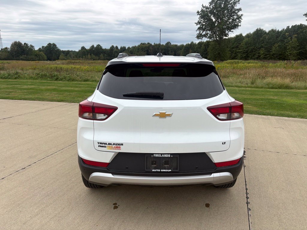 Used 2024 Chevrolet TrailBlazer LT w/ LT Cold Weather Package AWD/4WD image 5