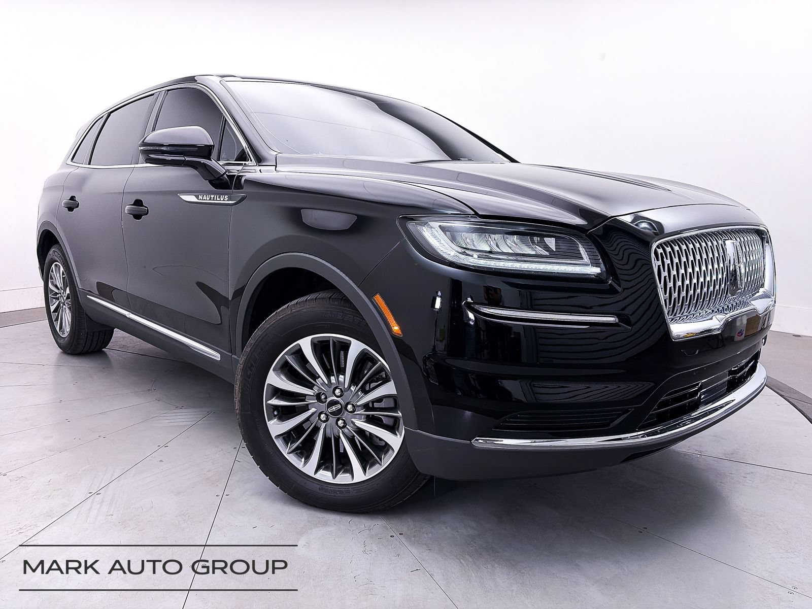 Used 2023 Lincoln Nautilus FWD w/ Premium Package image 1