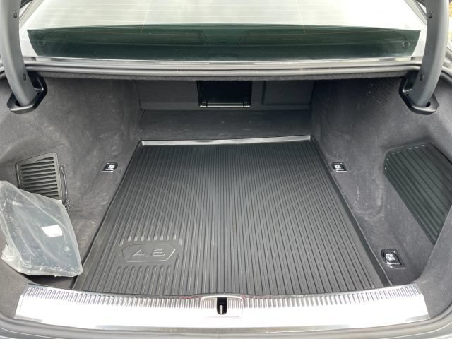 Used 2023 Audi S8 w/ S8 Executive Package AWD/4WD image 53