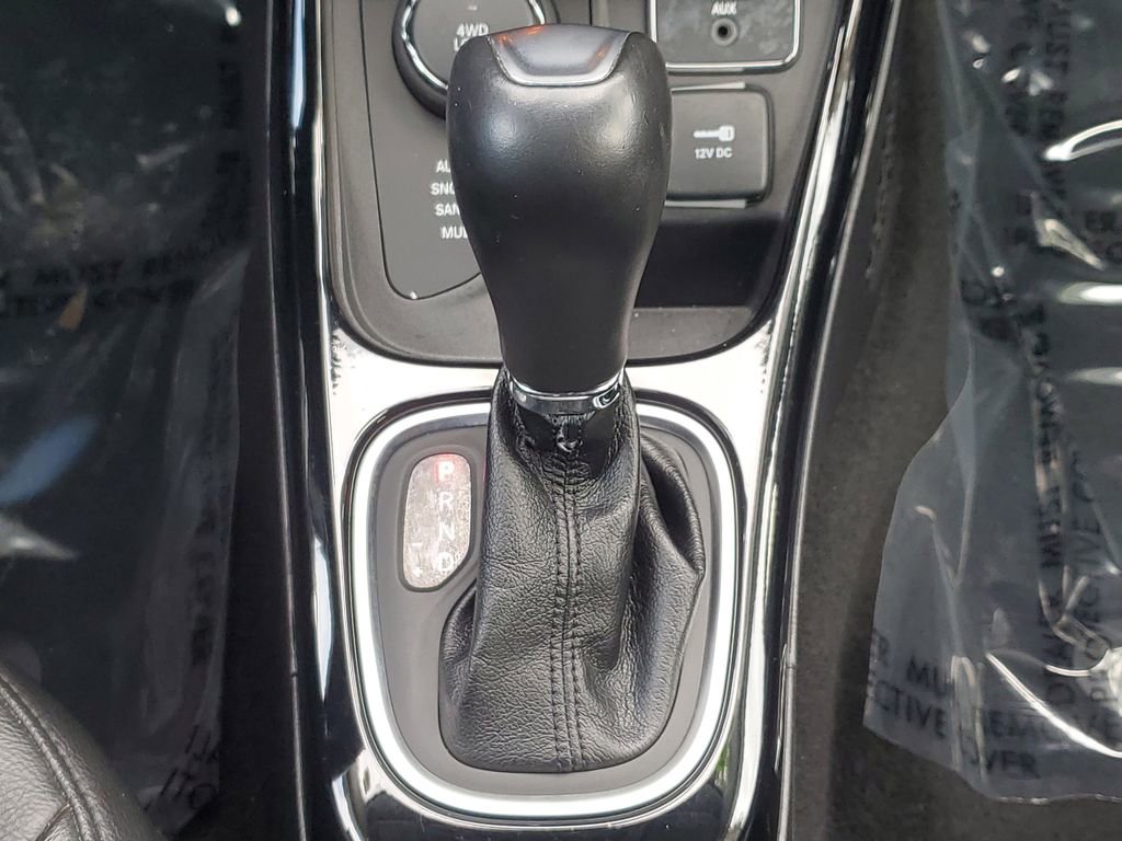 Used 2021 Jeep Compass Latitude image 33