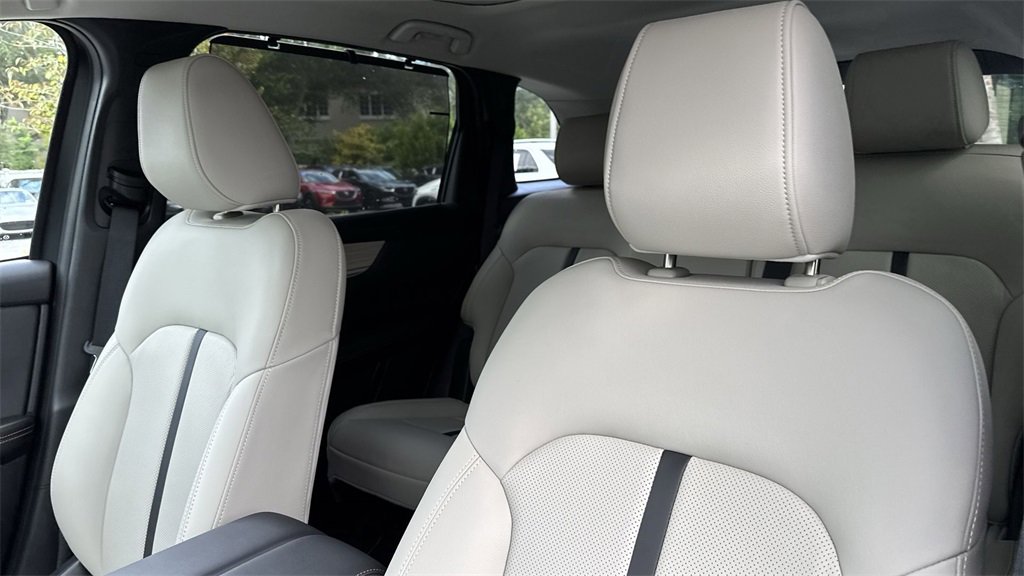 New 2025 MAZDA CX-70 Plug-In Hybrid w/ Premium Pkg image 43