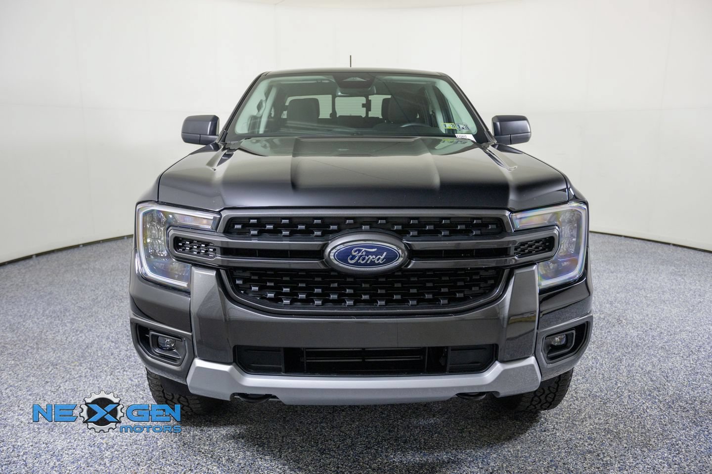 Used 2025 Ford Ranger XLT w/ FX4 Off-Road Package AWD/4WD image 3