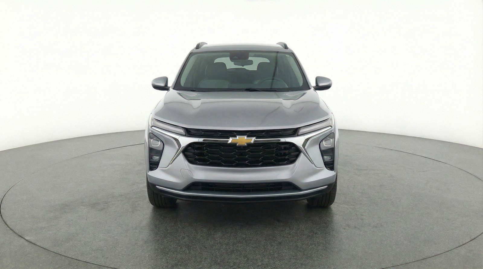 Used 2025 Chevrolet Trax LT w/ LT Convenience Package image 2