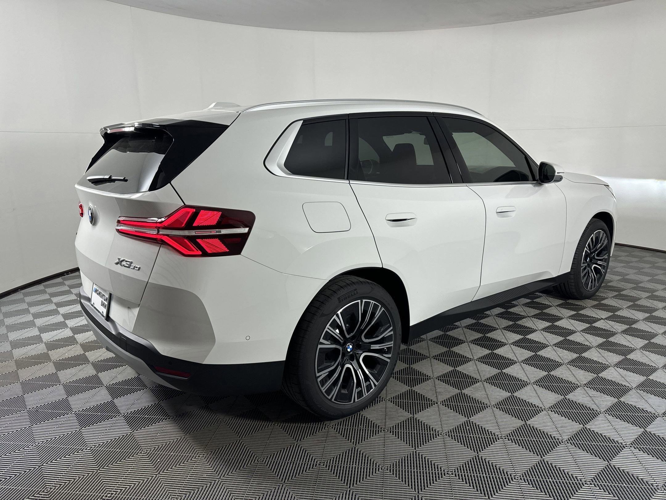 Used 2025 BMW X3 xDrive30i image 8