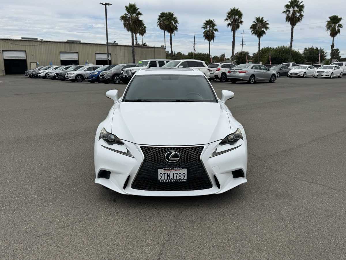 Used 2016 Lexus IS 200t w/ F Sport Package RWD image 4
