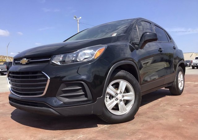 Used 2021 Chevrolet Trax LS w/ Tint and Cruise Package image 16
