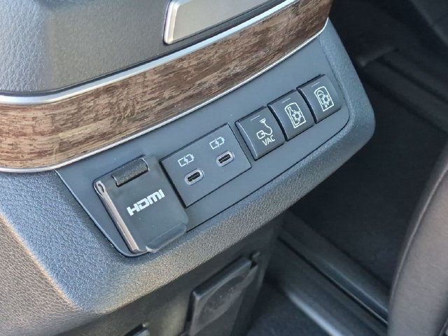 New 2026 Toyota Sienna Platinum AWD/4WD image 26