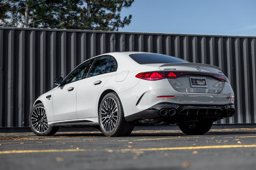 New 2027 Mercedes-Benz E 53 AMG e 4MATIC Sedan image 2