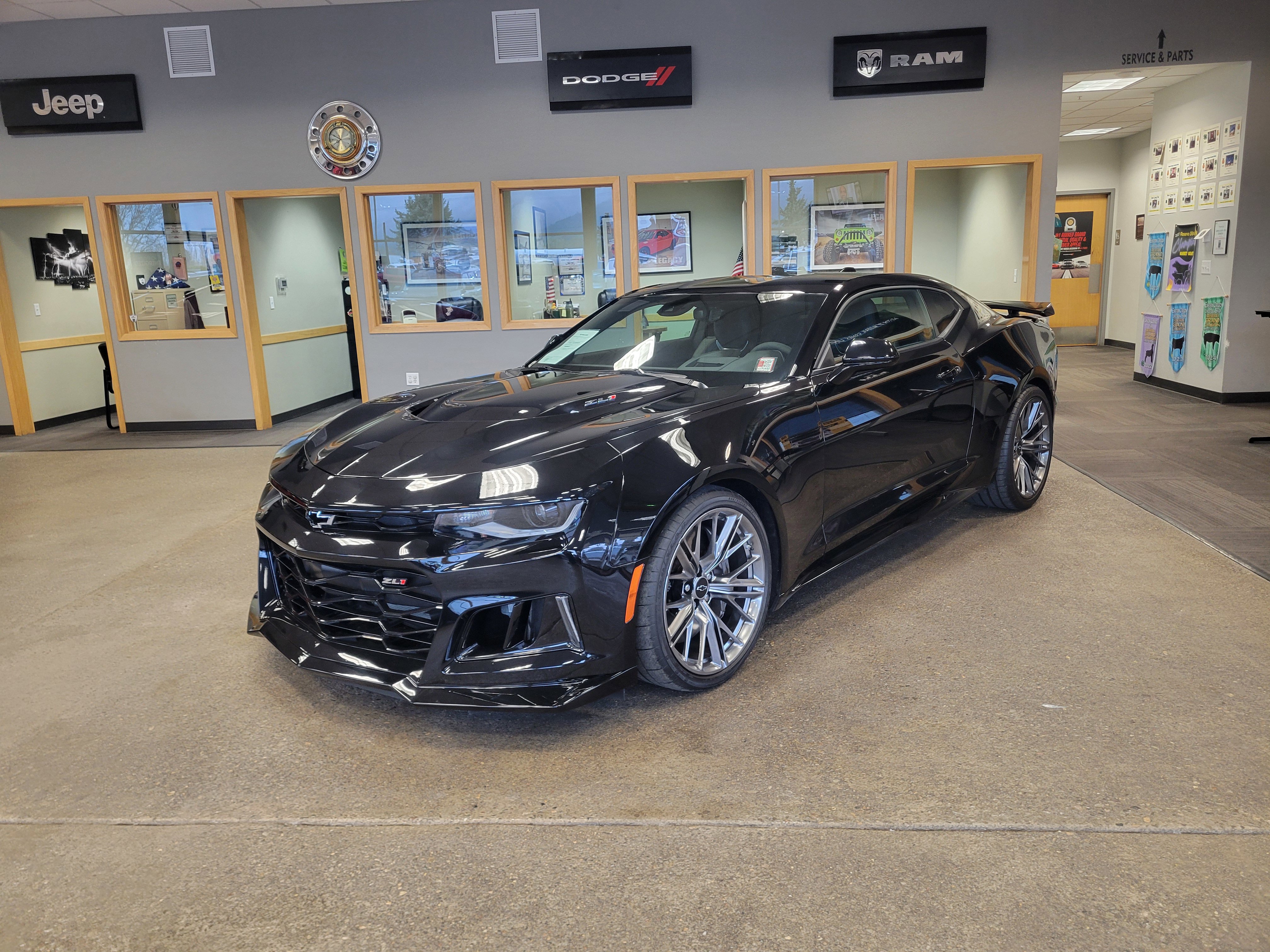 Used 2022 Chevrolet Camaro ZL1 image 13
