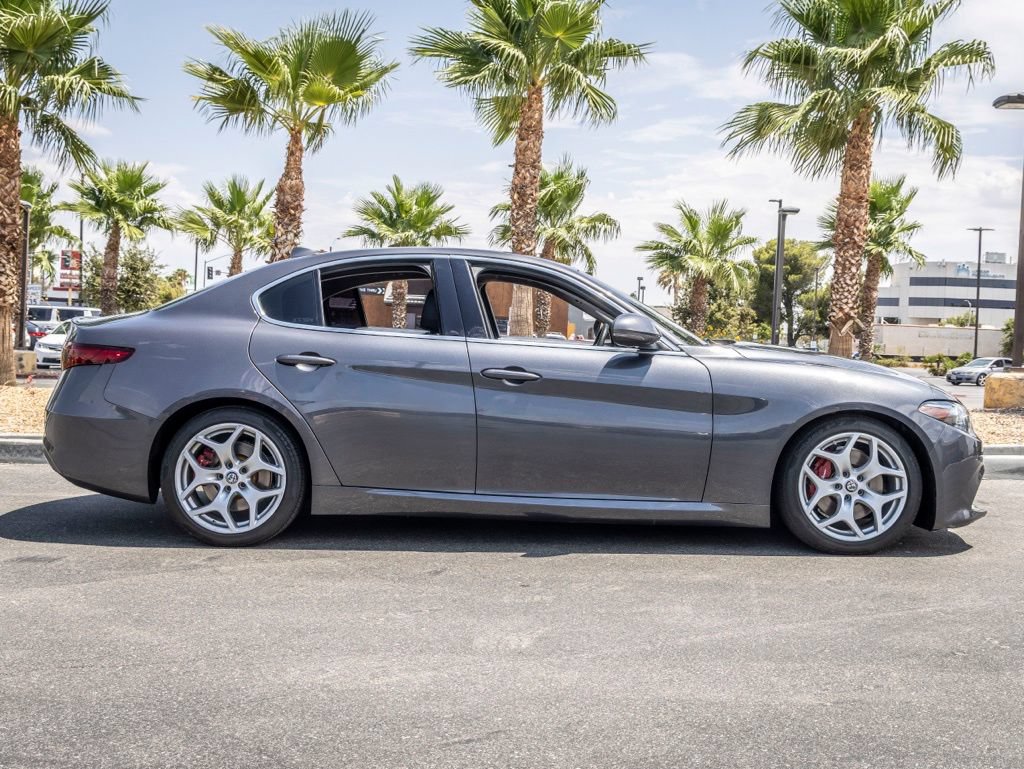 Used 2018 Alfa Romeo Giulia Ti w/ TI Leather Package RWD image 11