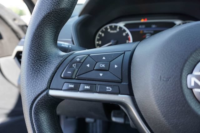 Used 2024 Nissan Altima 2.5 SV FWD image 18