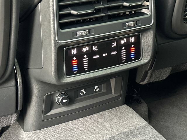 Used 2023 Audi RS Q8 w/ Black Optic Package image 18