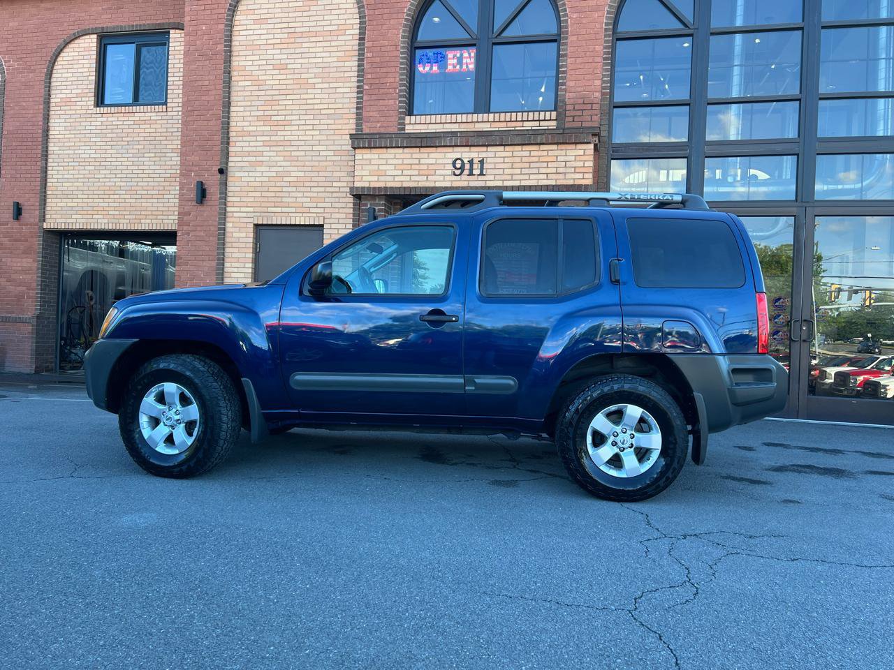 Used 2010 Nissan Xterra S AWD/4WD image 4