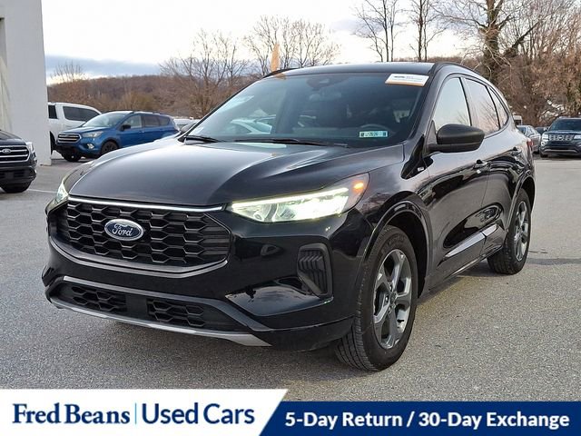 Certified 2023 Ford Escape ST-Line w/ Tech Pack #1 image 4