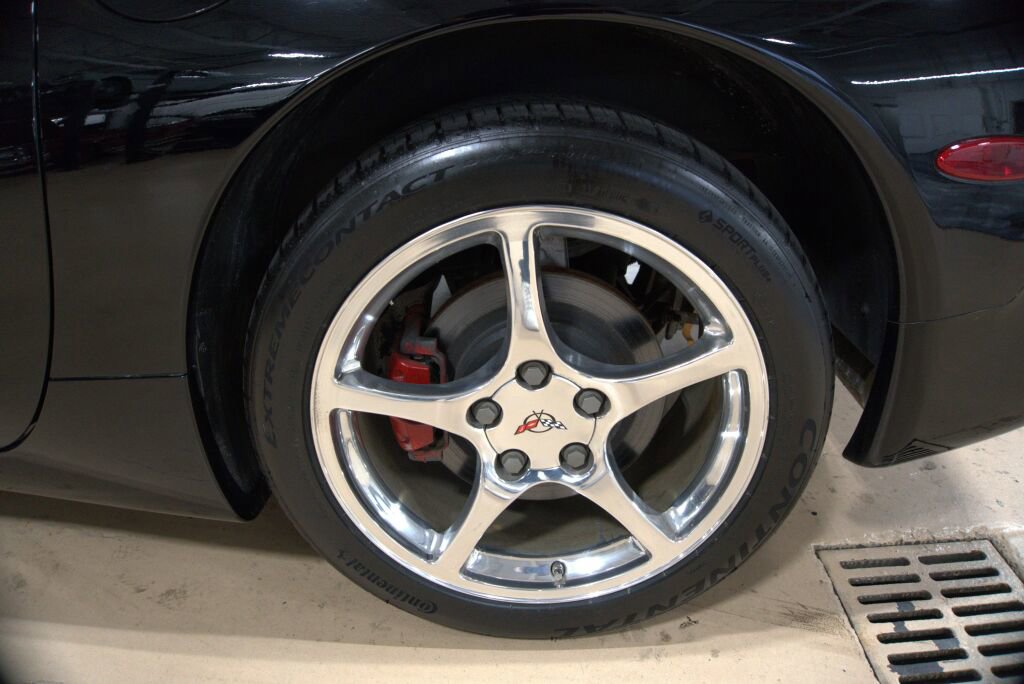 Used 2002 Chevrolet Corvette Convertible w/ Preferred Equipment Group2 image 32