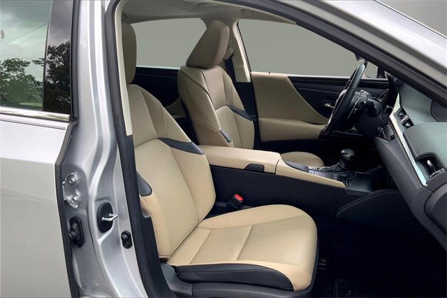 Used 2020 Lexus ES 350 w/ Premium Package image 7