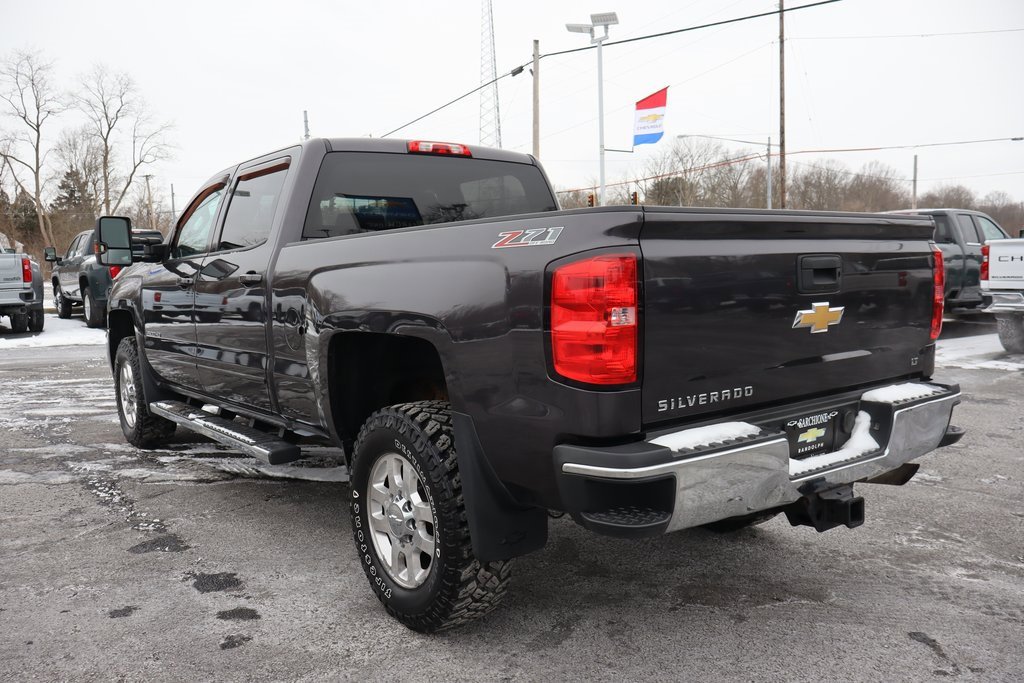 Used 2015 Chevrolet Silverado 2500 LT w/ LT Convenience Package image 3