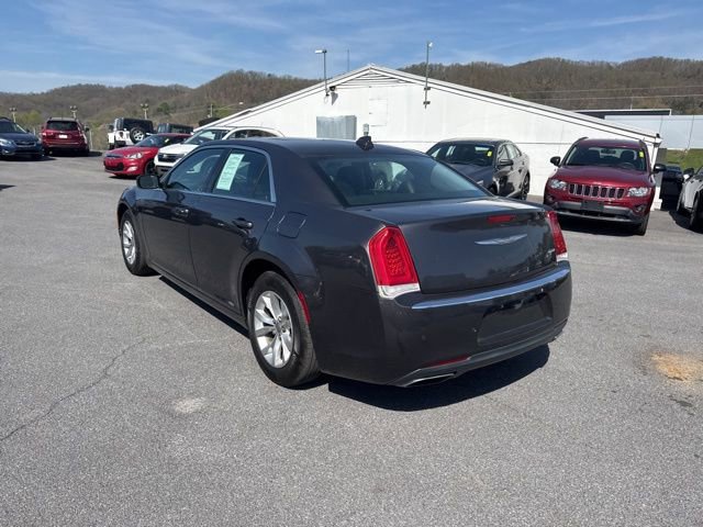 Used 2015 Chrysler 300 Limited w/ 300 Premium Group image 6