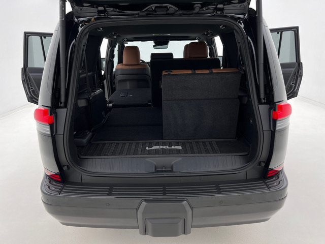 Used 2025 Lexus GX 550 w/ Accessory Package (2T) AWD/4WD image 25