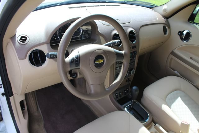 Used 2006 Chevrolet HHR LT FWD image 19