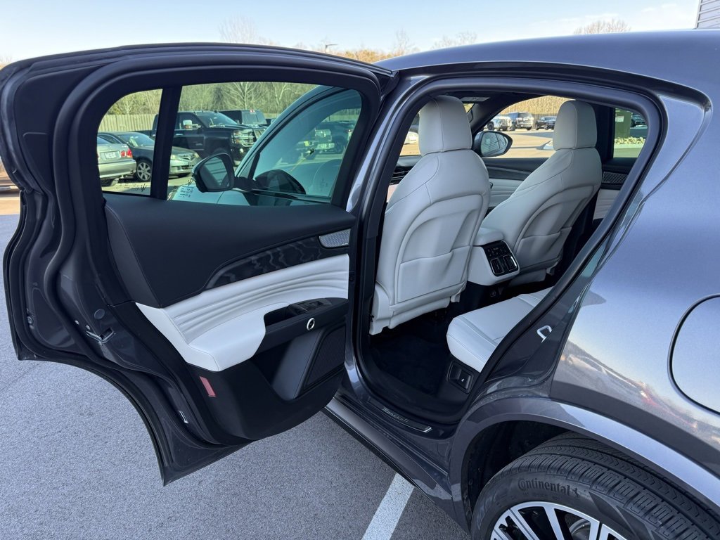 Used 2023 Maserati Grecale Modena image 20