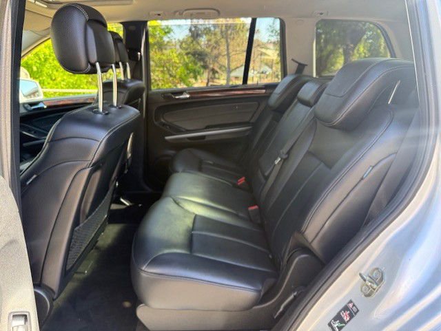 Used 2011 Mercedes-Benz GL 450 4MATIC image 21
