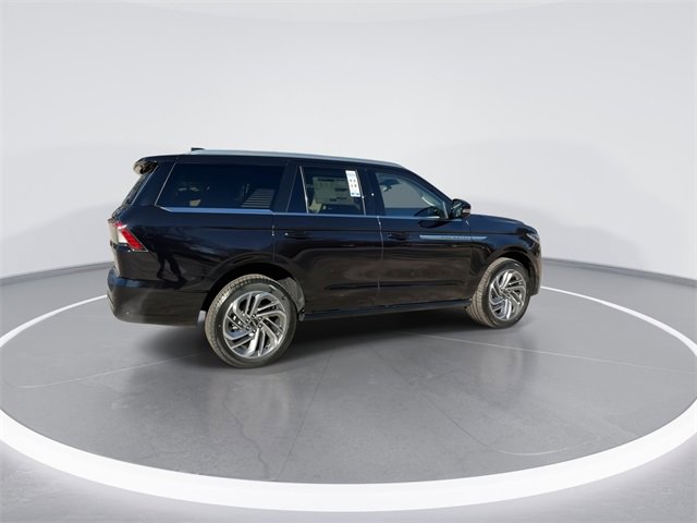 New 2025 Lincoln Navigator Reserve image 8