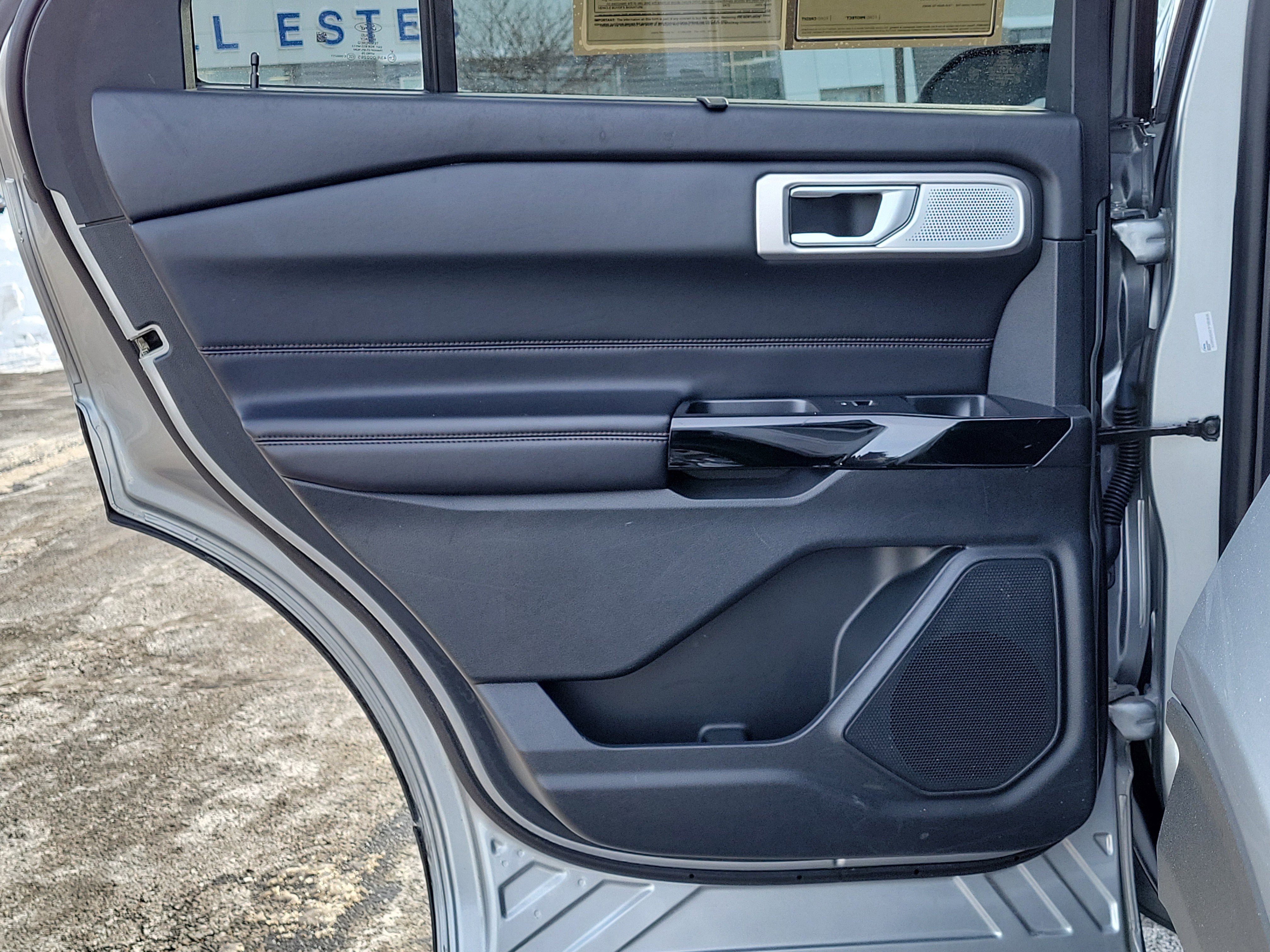 Used 2021 Ford Explorer Platinum w/ Equipment Group 601A image 10