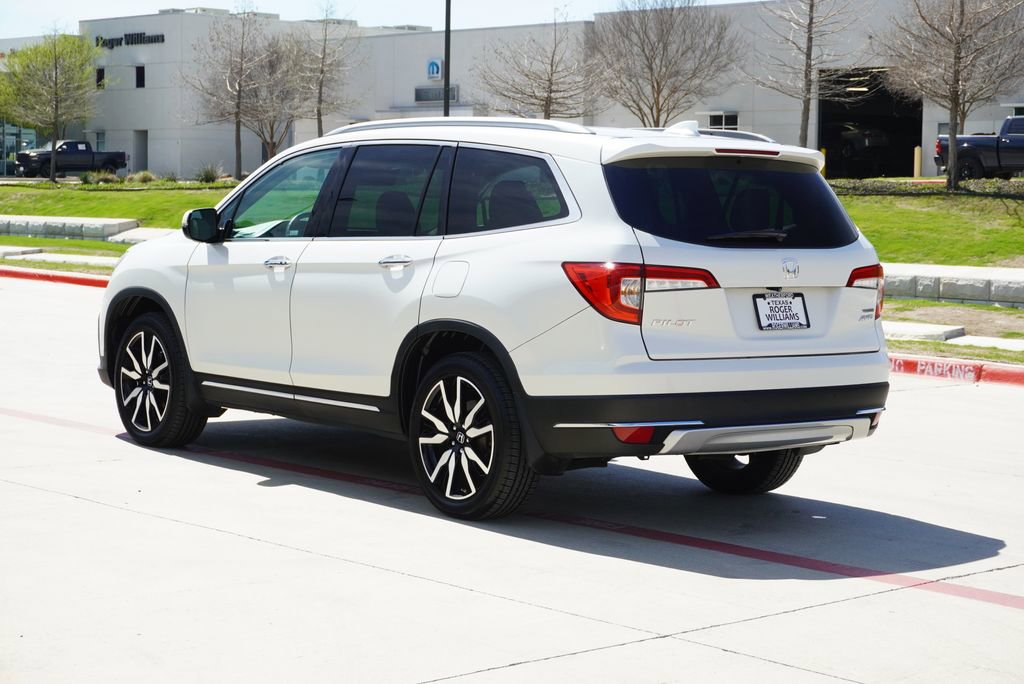 Used 2020 Honda Pilot Touring image 3