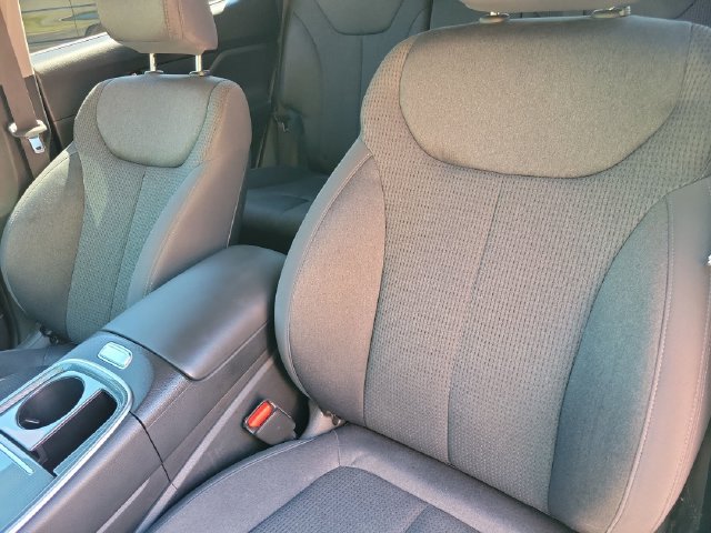 Used 2023 Hyundai Santa Fe SE AWD/4WD image 15