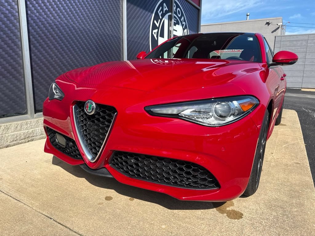 Used 2021 Alfa Romeo Giulia Ti Sport AWD/4WD image 18