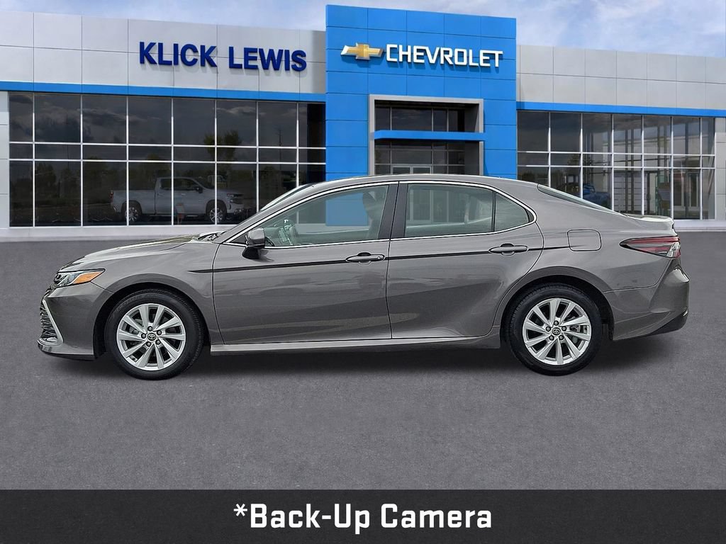 Used 2024 Toyota Camry LE FWD image 4