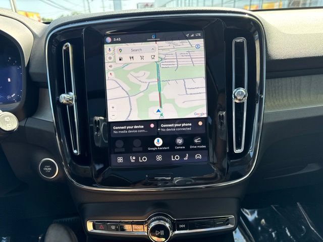 Certified 2025 Volvo XC40 B5 Core AWD/4WD image 25