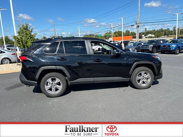 Used 2025 Toyota RAV4 XLE AWD/4WD image 7