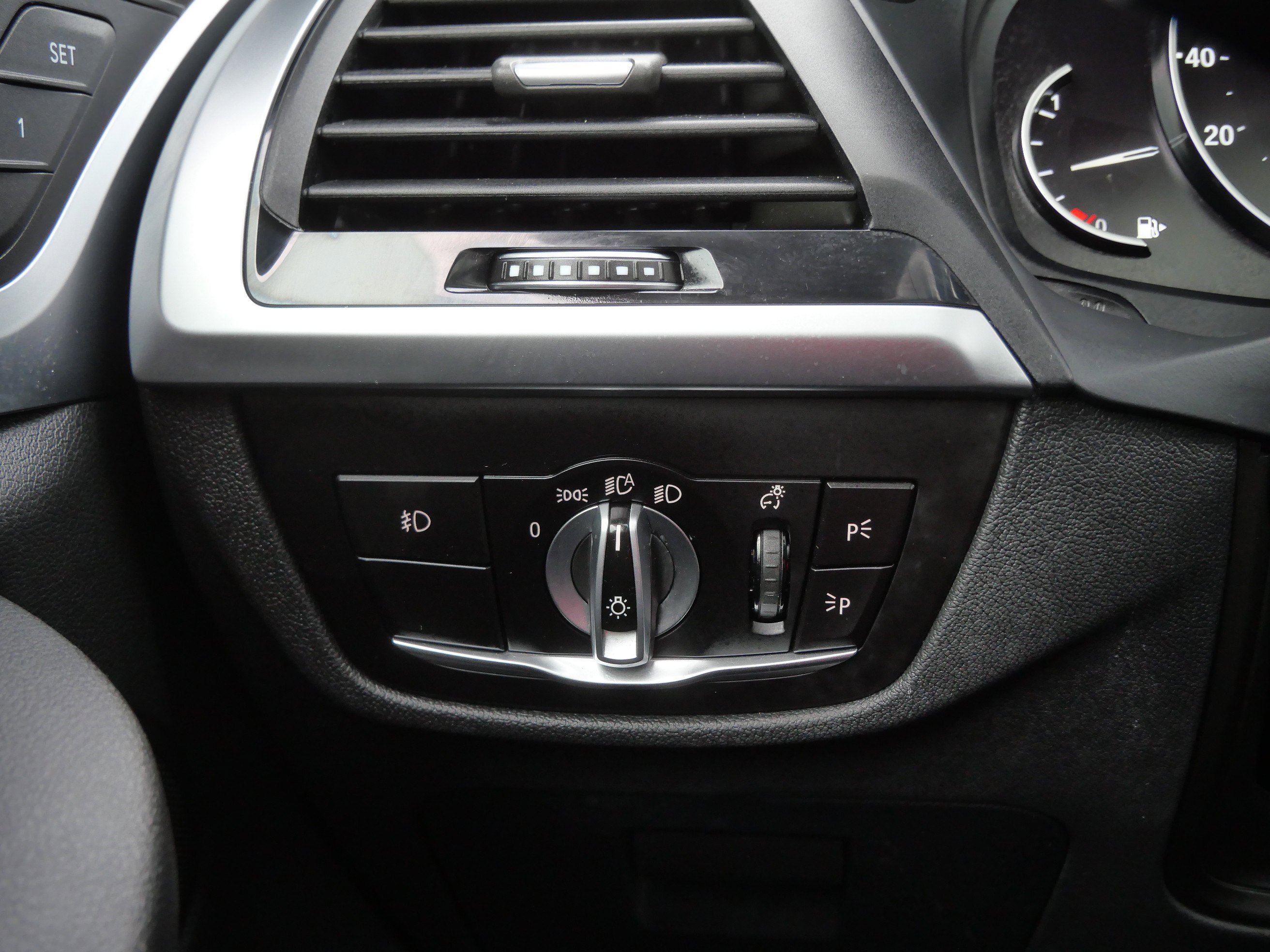 Used 2018 BMW X3 xDrive30i image 26