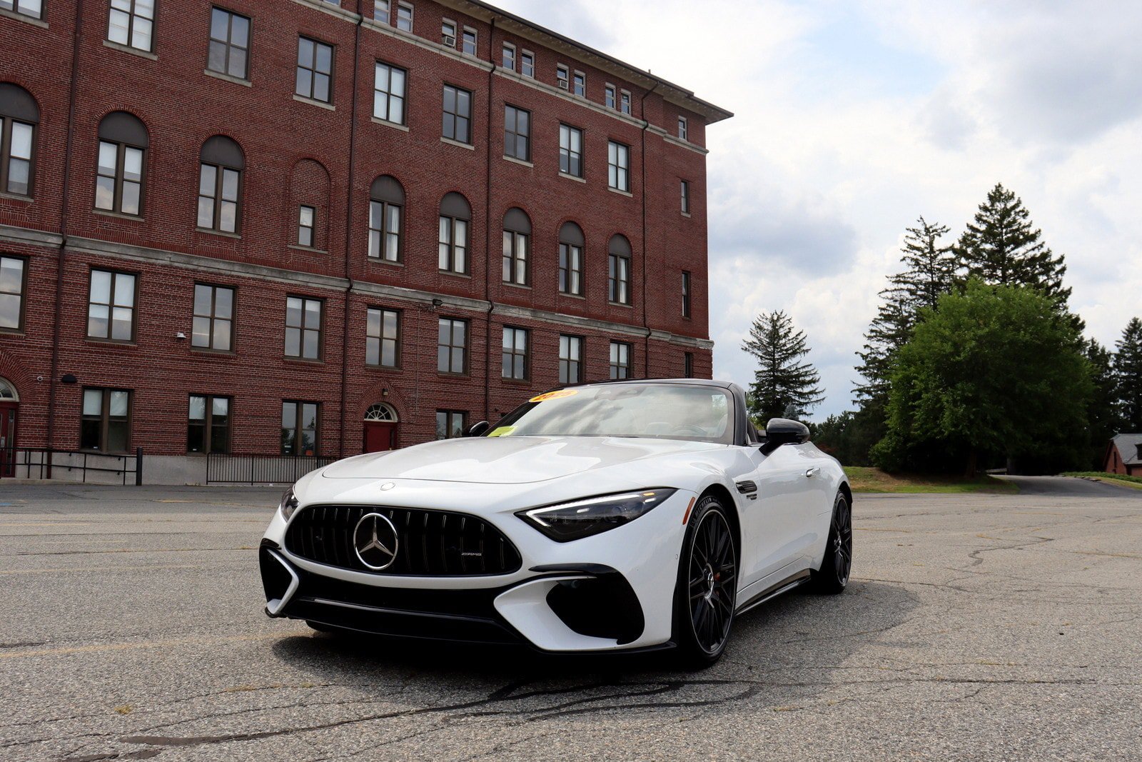 Used 2025 Mercedes-Benz SL 63 AMG 4MATIC image 28