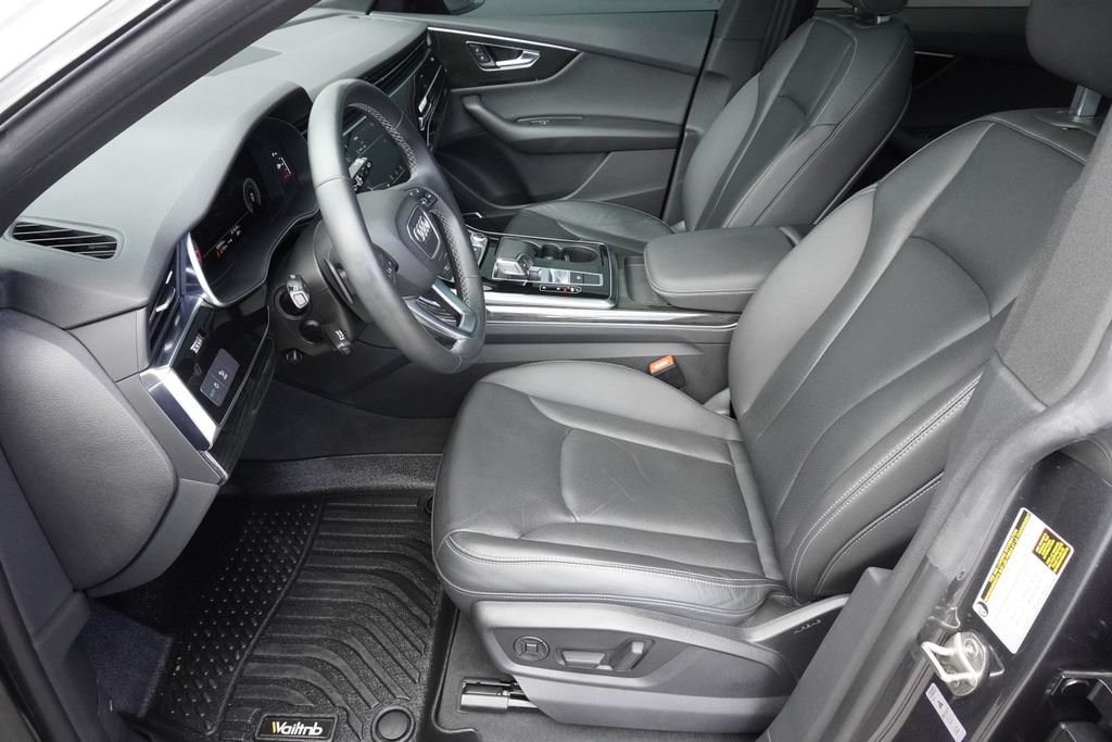 Used 2021 Audi Q8 Premium Plus w/ Premium Plus Package AWD/4WD image 19